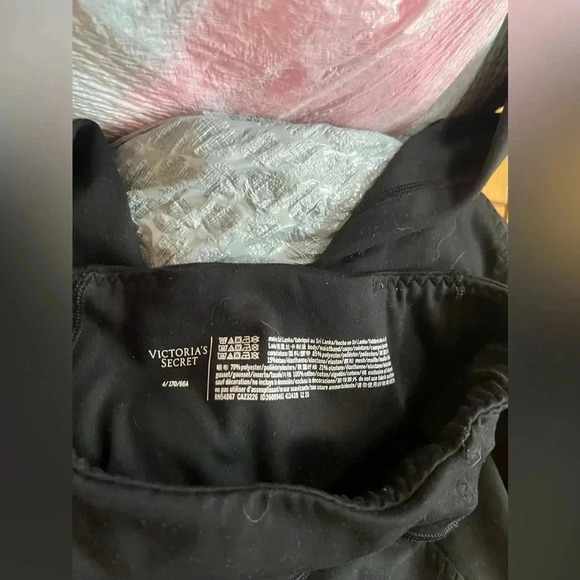 Victoria’s Secret - Leggings - Picture 2 of 6
